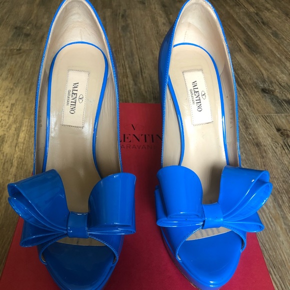 Valentino Shoes - Valentino Peep Toe Bow Pumps